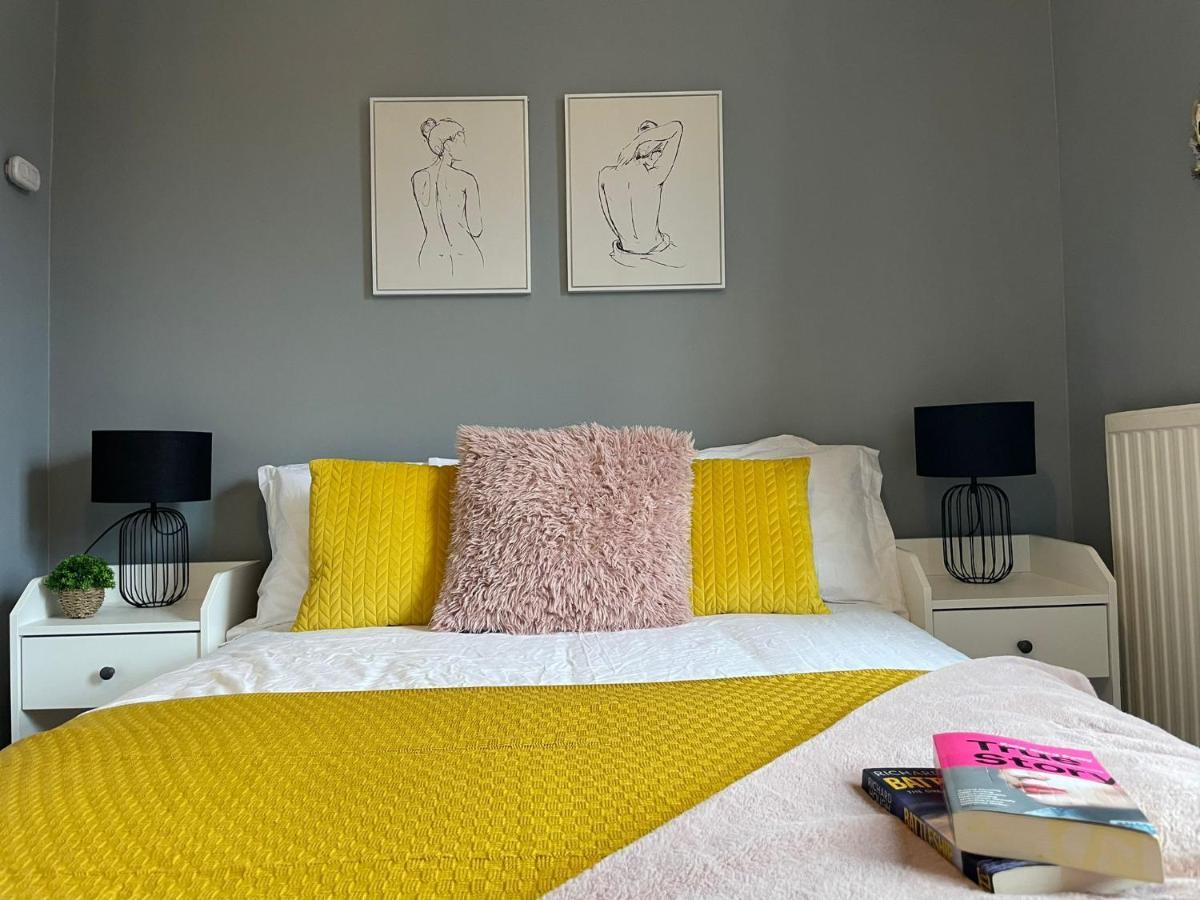 Cosy Home In Historical Beverley Town With Parking Екстериор снимка